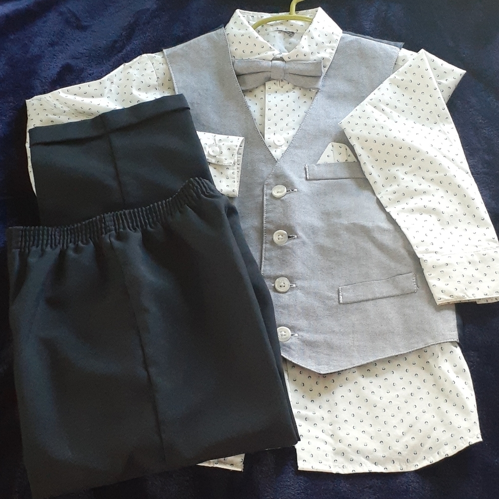 Boys size 6 suit